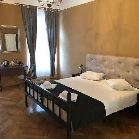 Hotel Poet Pastior 3*
